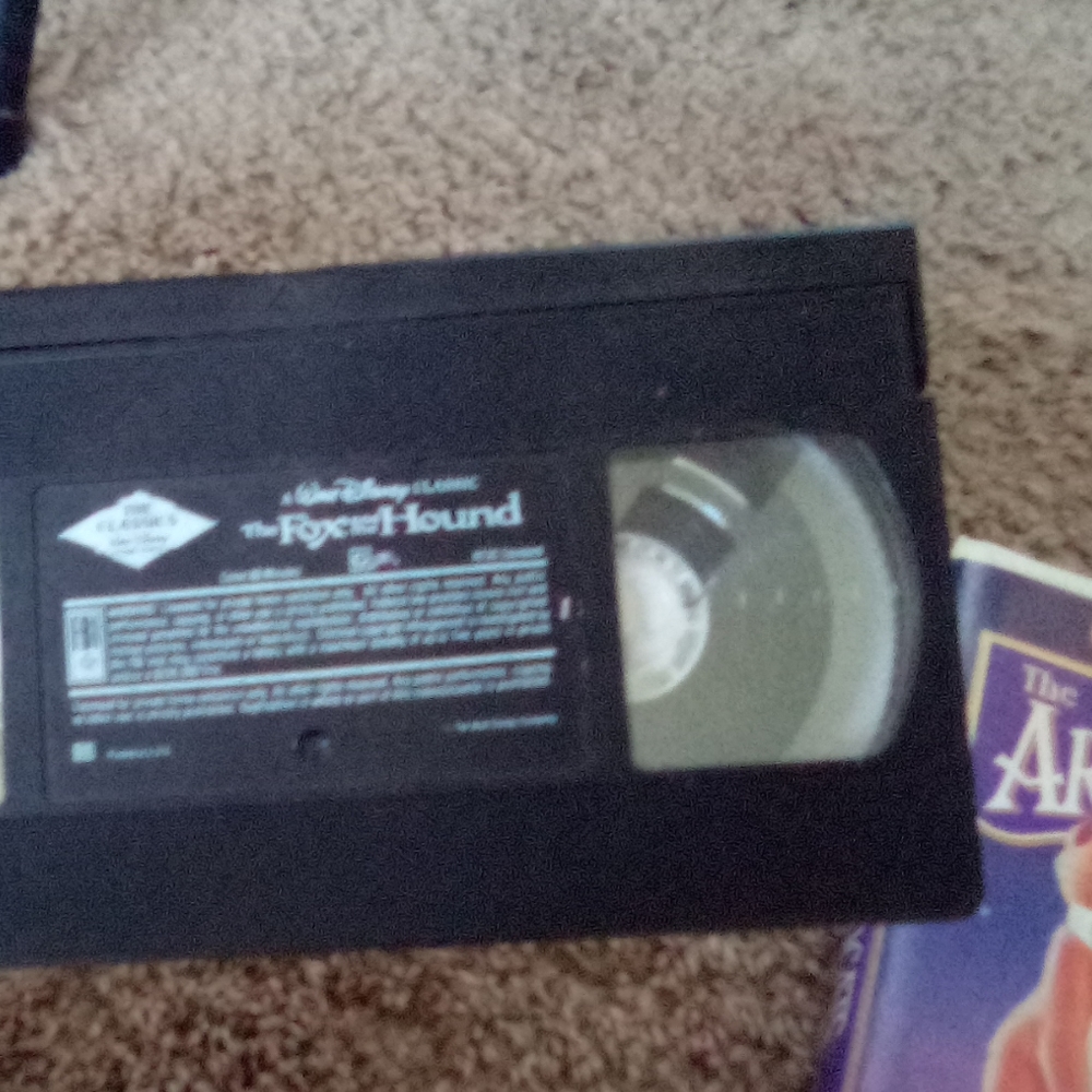 VHS tapes - Picture 2 of 3